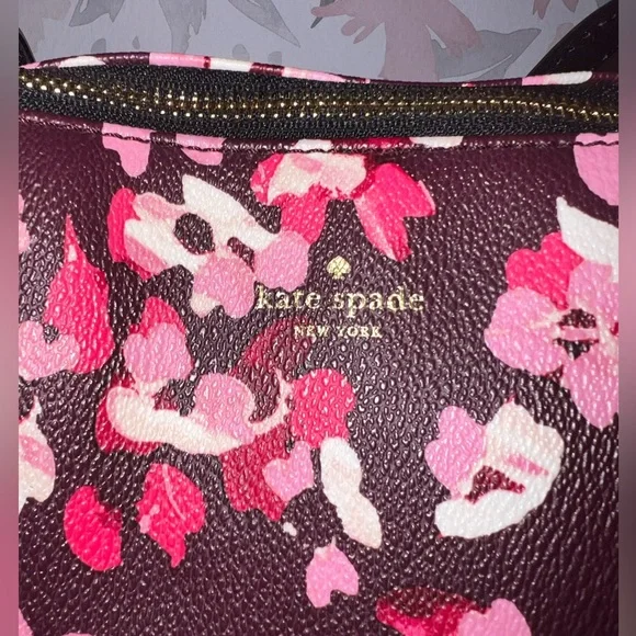 Storybook Lined Kate Spade Floral Tote Bag - Picture 2 of 12